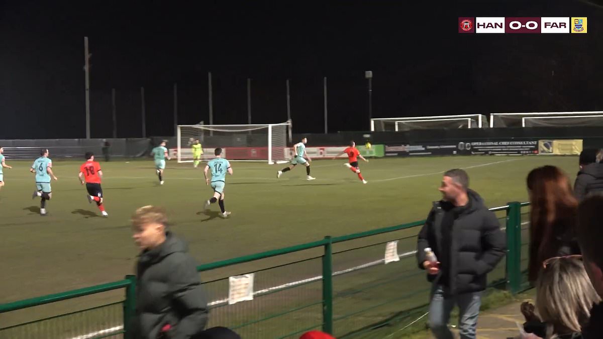 Sam Merson- fils de Paul- marque un but incroyable en football amateur