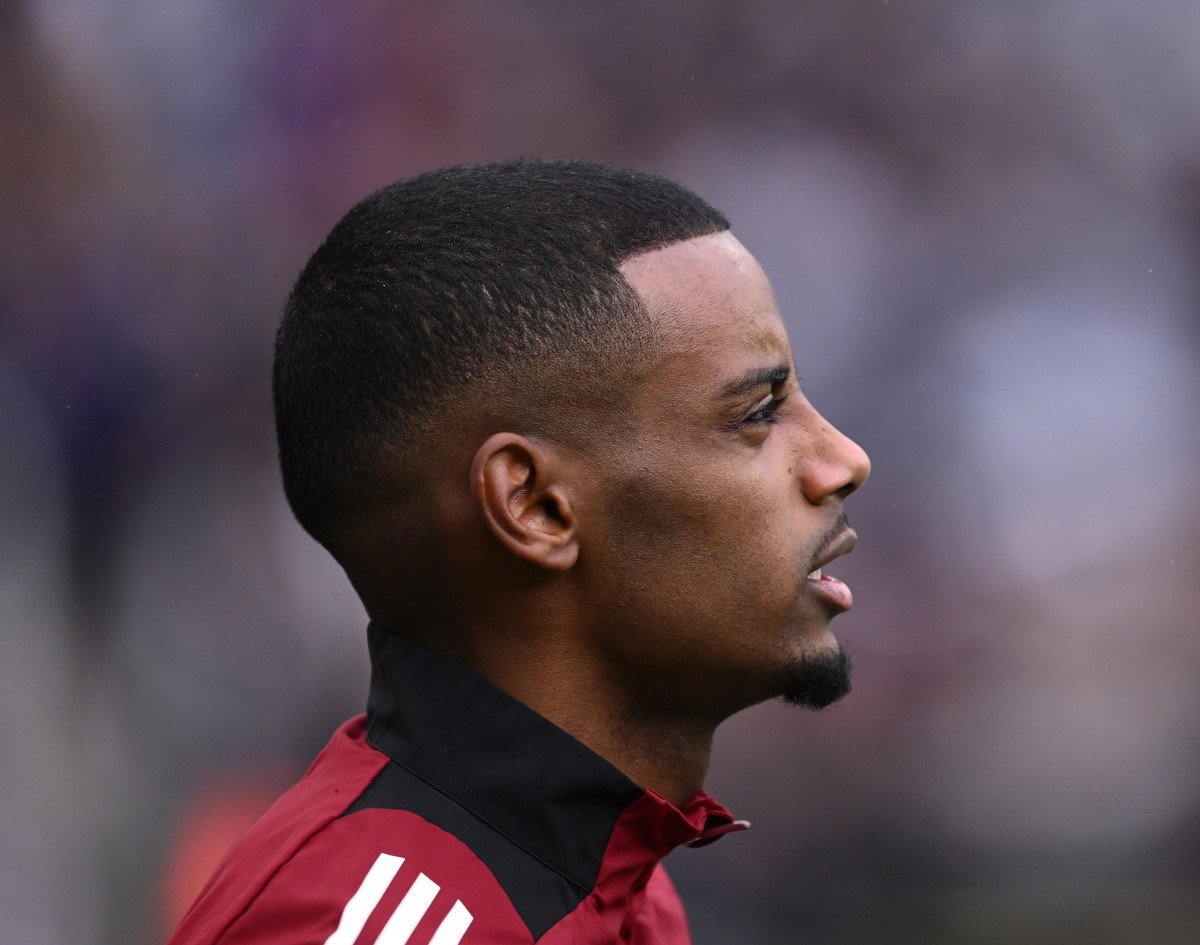 Alexander Isak lining up for Newcastle