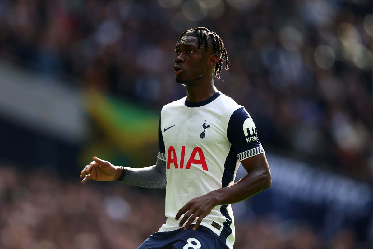 Yves Bissouma, milieu de terrain de Tottenham