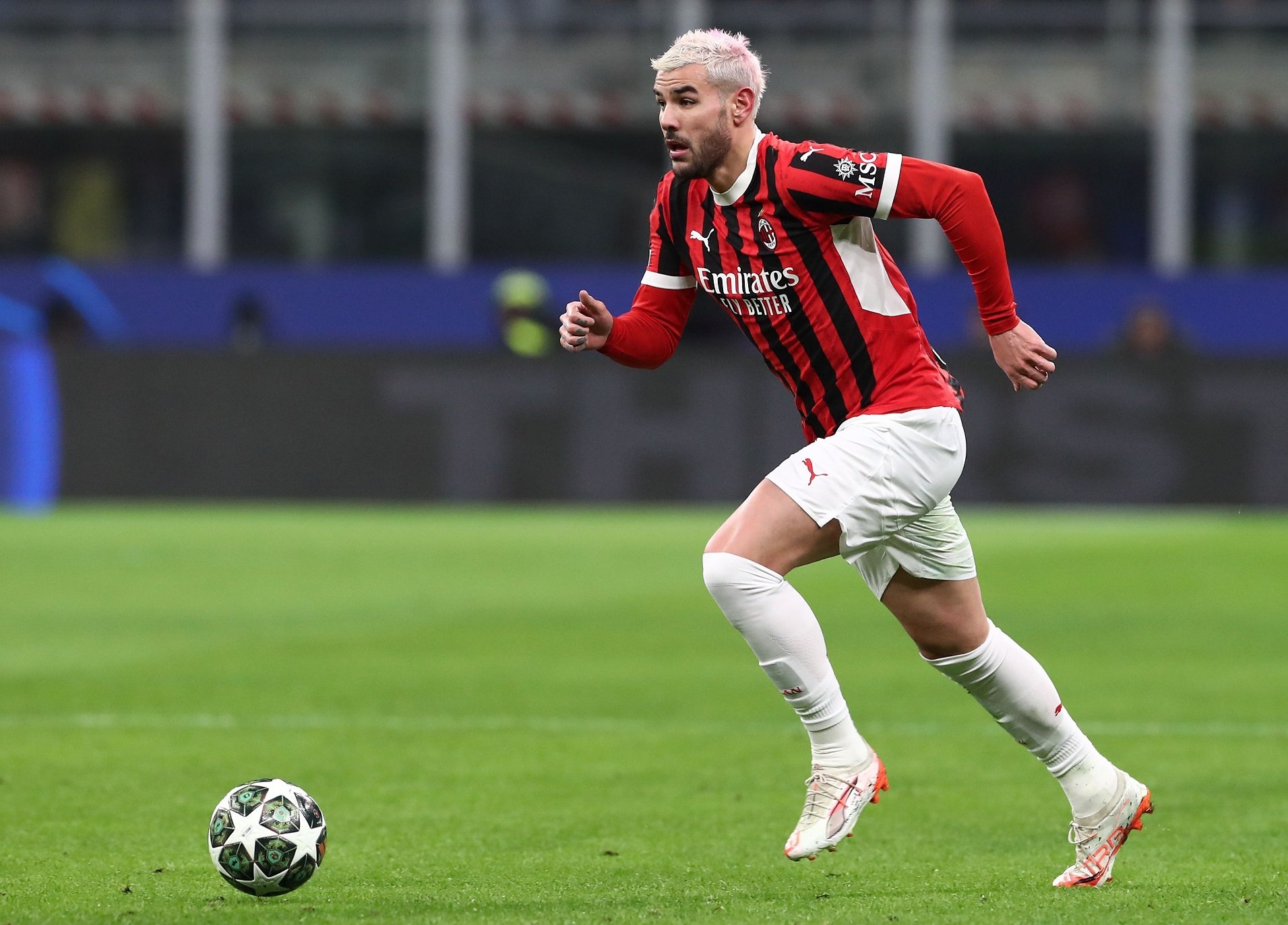 Theo Hernandez lors d'un match avec l'AC Milan