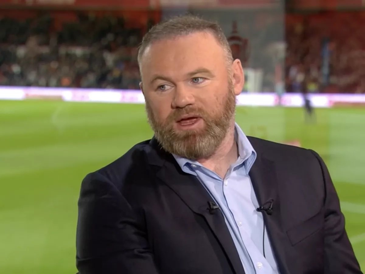 Wayne Rooney parle dans le studio