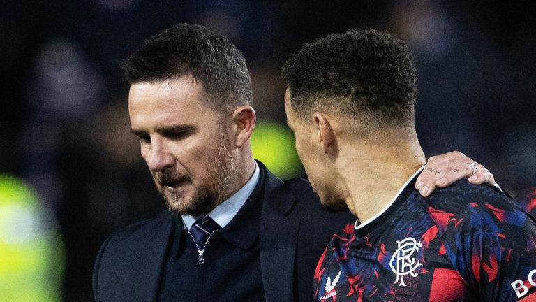 Barry Ferguson et James Tavernier des Rangers lors d'un match en Écosse