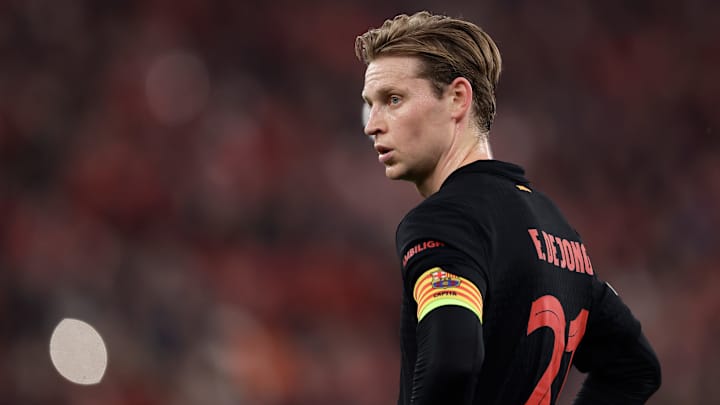 Frenkie de Jong est sur le point de rester à Barcelone