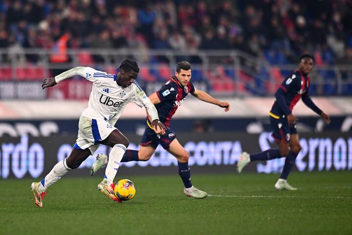 Assane Diao de Como avec le ballon