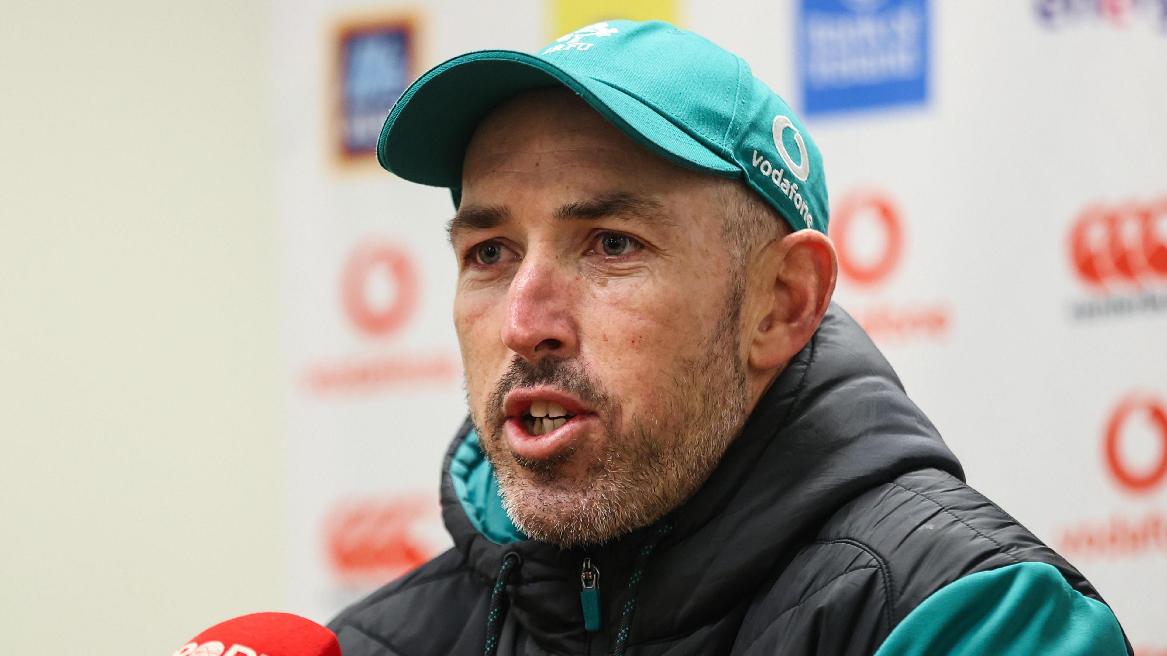 L'entraîneur des arrières de l'Irlande, Andrew Goodman