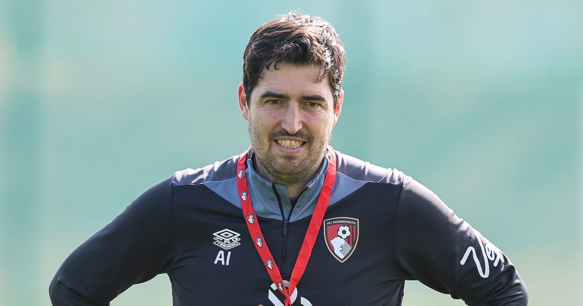 Andoni Iraola confirme son bonheur à Bournemouth malgré les rumeurs