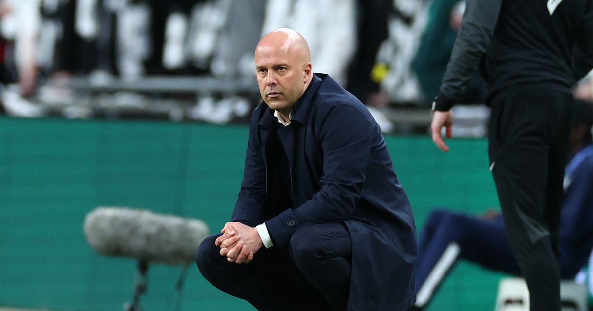 Arne Slot incité à signer Igor Paixao pour Liverpool