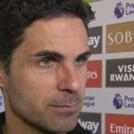 Arteta s-amuse après la victoire d-Arsenal contre Chelsea