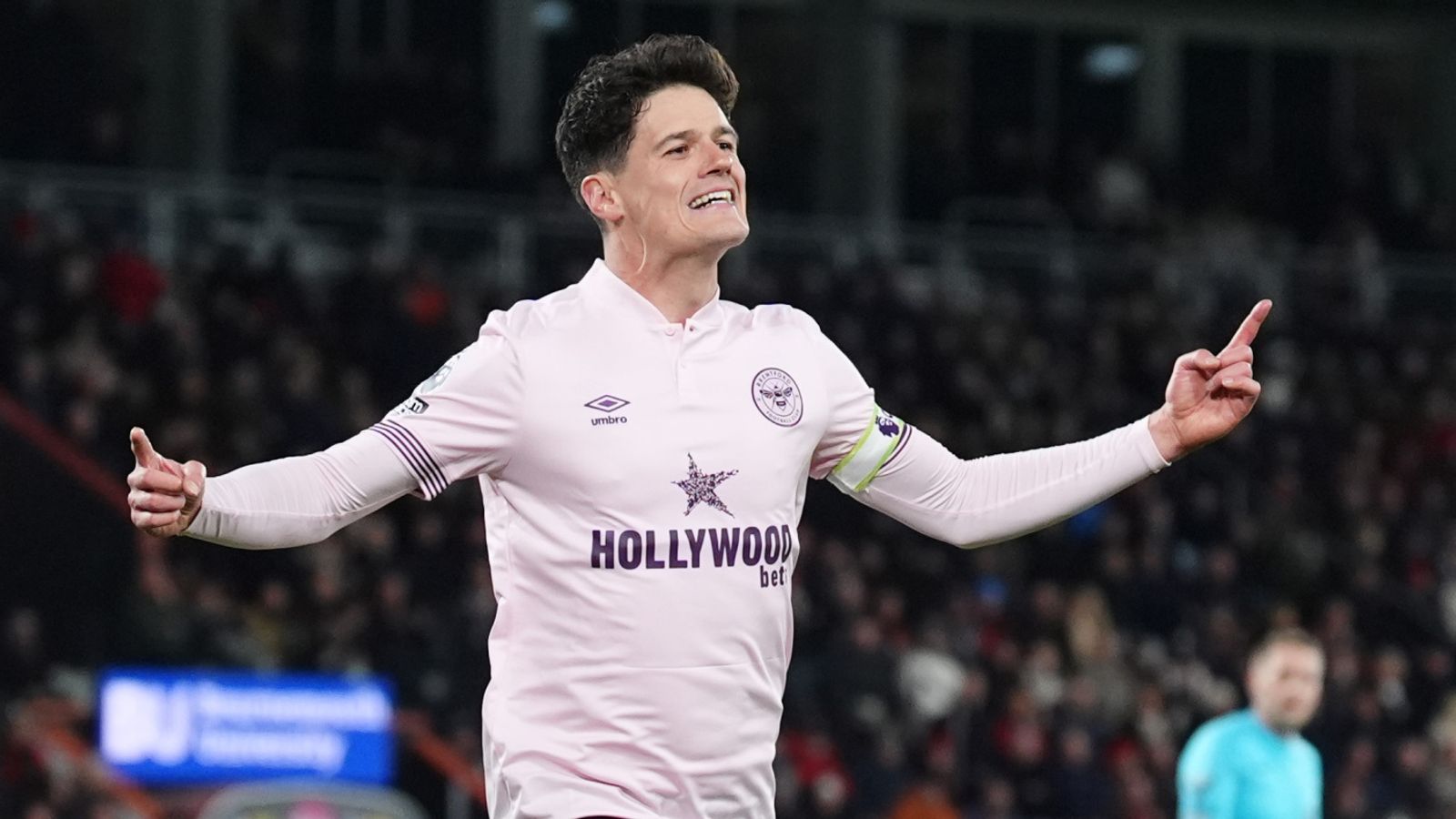 Brentford s-impose 2-1 contre Bournemouth en Premier League