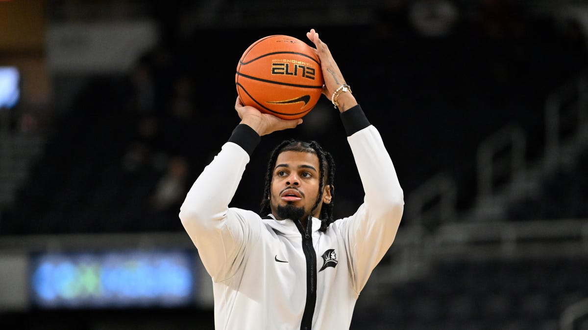 Bryce Hopkins entre dans le portail des transferts de NCAA