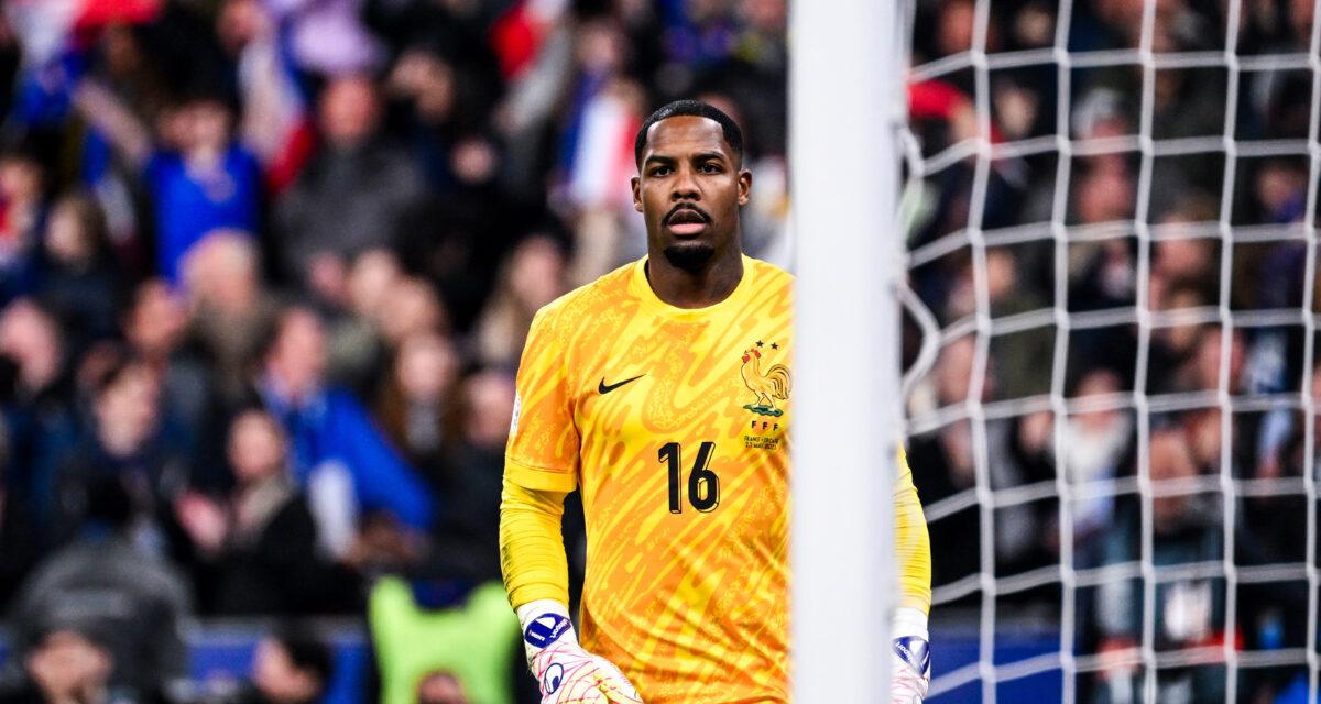 Chelsea vise Mike Maignan- gardien de but de l-AC Milan