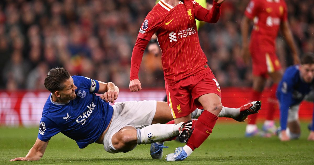 Controverse VAR - La décision sur le tacle de Tarkowski expliquée