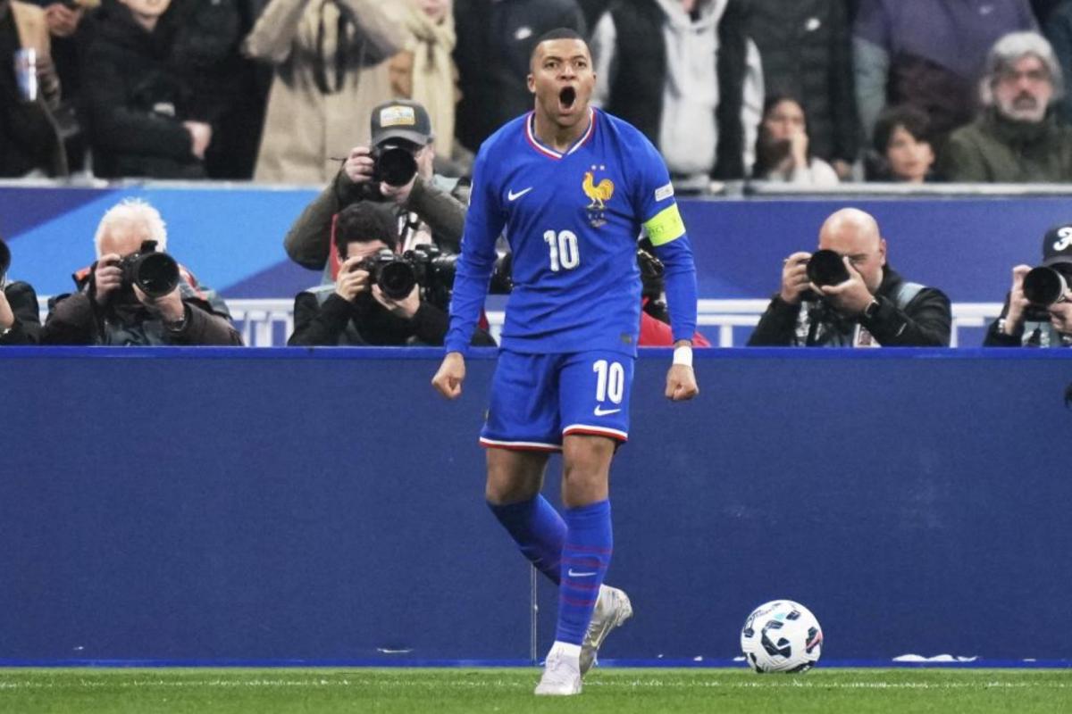 Deschamps salue le leadership de Mbappé après le match contre Croatie