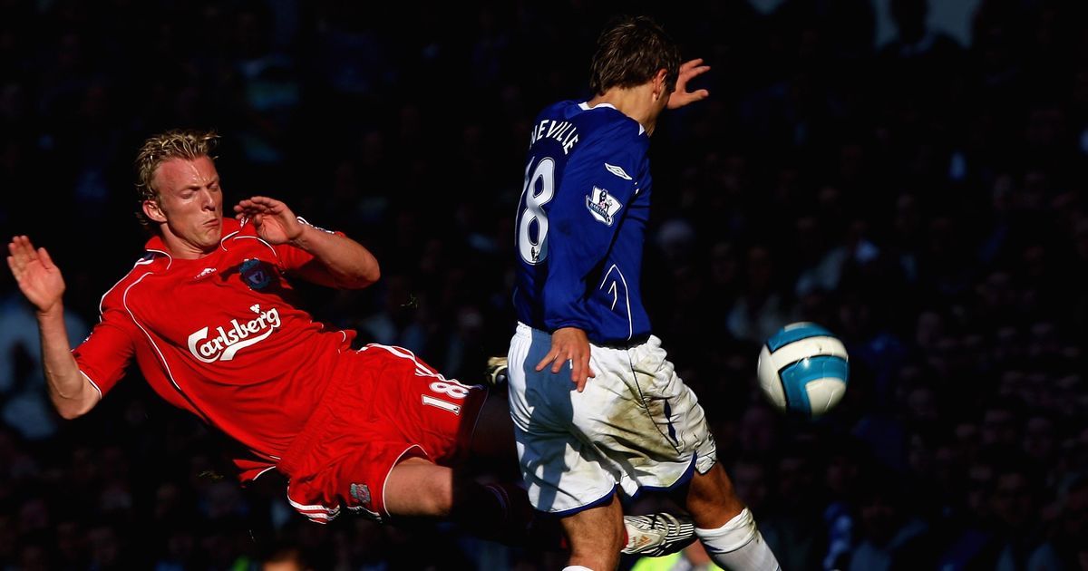 Dirk Kuyt - un moment fou dans le derby Liverpool-Everton