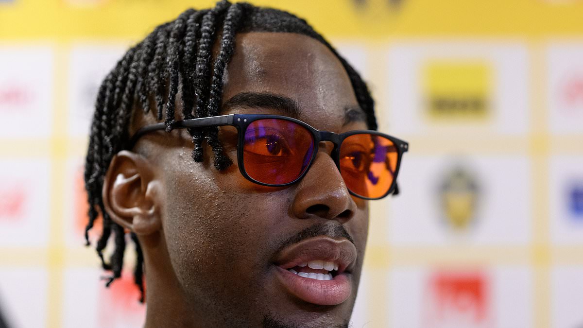 Elanga adopte des lunettes santé comme Haaland pour performer