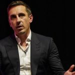 Gary Neville envisage de réduire son rôle à la télévision