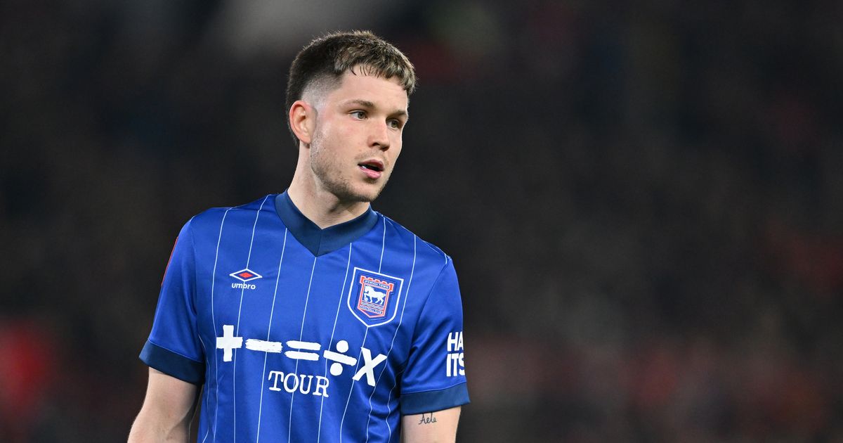 George Hirst passe d-Angleterre à l-équipe écossaise