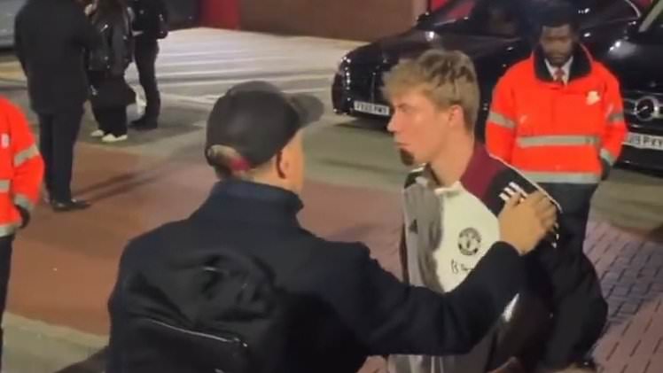 Hojlund - Schmeichel- un soutien précieux à Manchester United