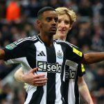 Isak - Arsenal et Liverpool face à la concurrence du PSG