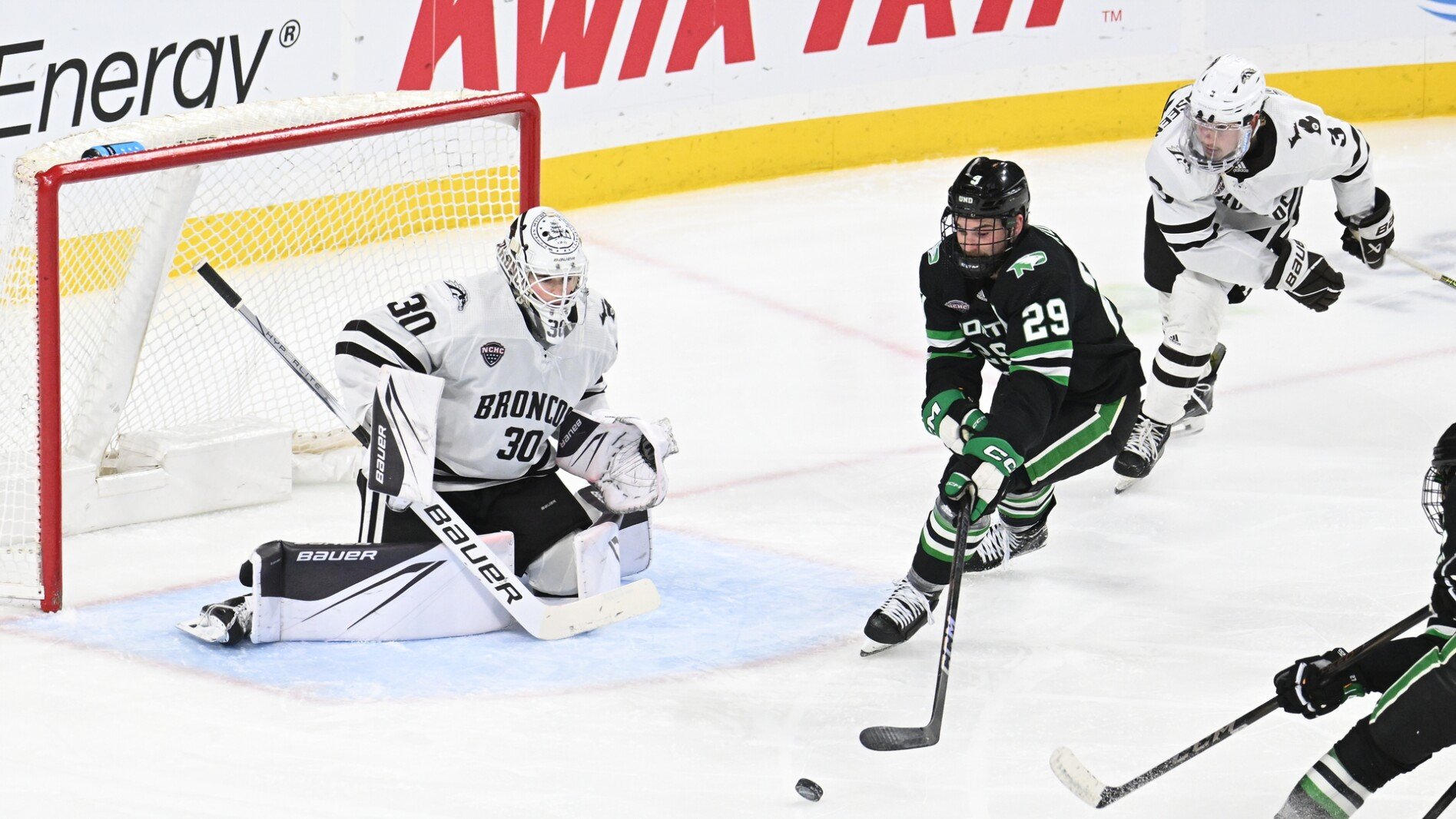 Jackson Kunz signe son premier contrat professionnel avec Abbotsford