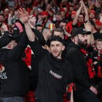 La FA renforce les règles sur les couleurs des supporters à Wembley