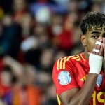 Lamine Yamal - Conseils d-un ancien joueur sur la célébrité