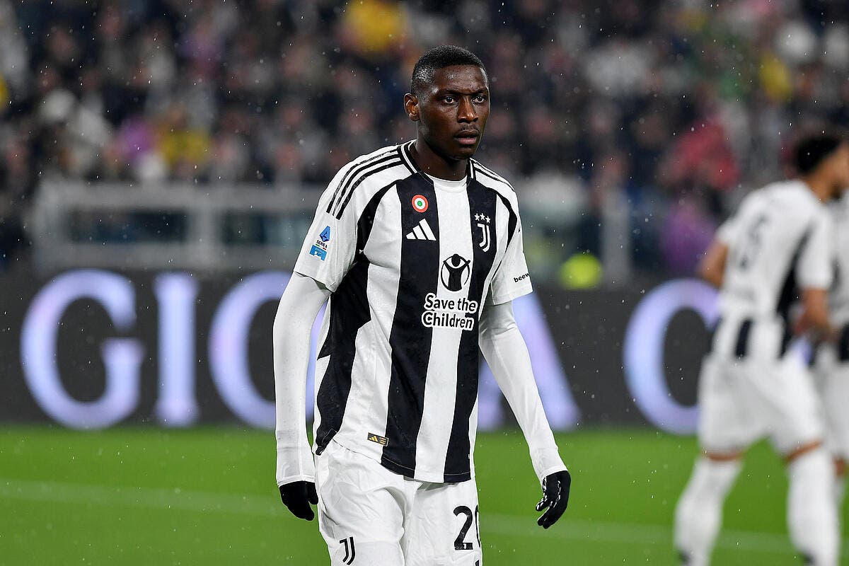 Le PSG et Kolo Muani - Vers un avenir incertain ?