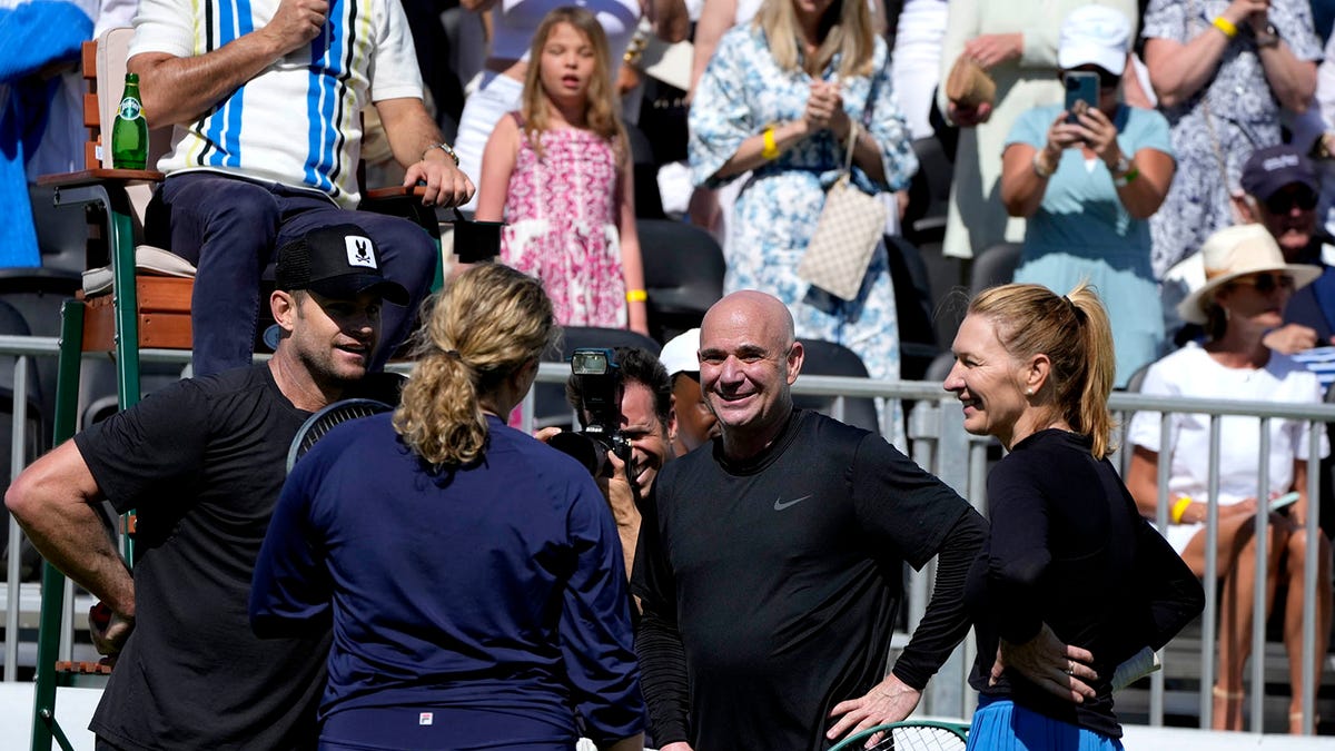Les Légendes du Tennis Inaugurent un Complexe à Palm Beach