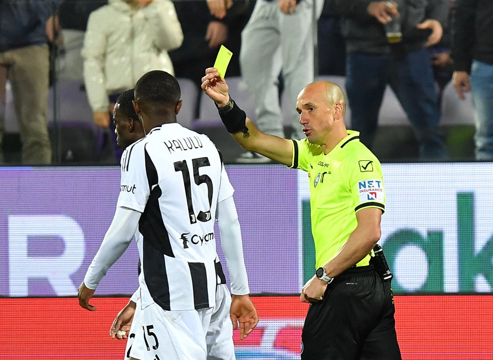 Les arbitres sonorisés en Coupe d-Italie - une première !