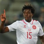 Les fans de Man Utd félicitent Patrick Dorgu après la défaite