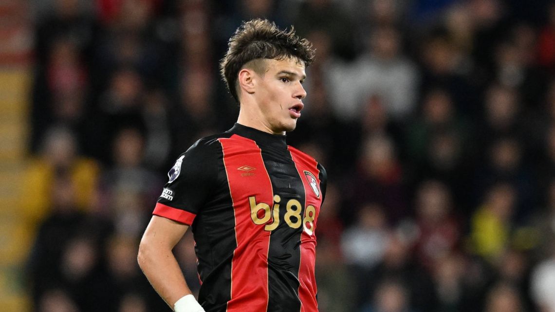 Liverpool vise Milos Kerkez- défenseur de Bournemouth à 40M£