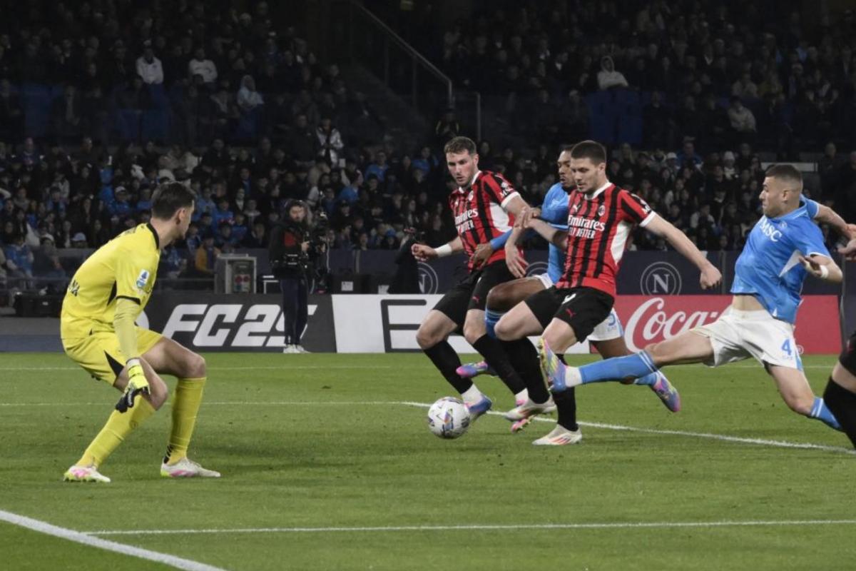 Luka Jovic - Un but salvateur pour le Milan contre Naples