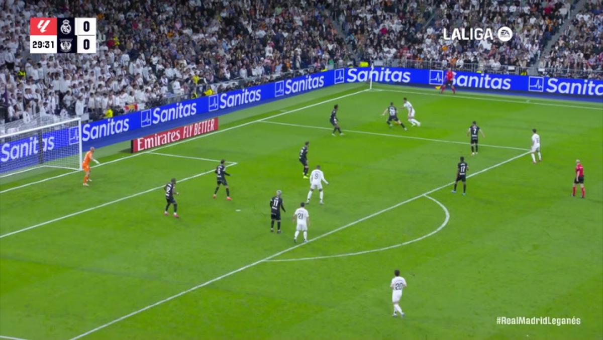 Luka Modric surpris par un penalty contesté lors de Madrid-Leganés