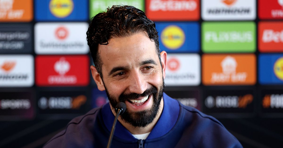 Manchester United - Ruben Amorim et la chasse à un défenseur