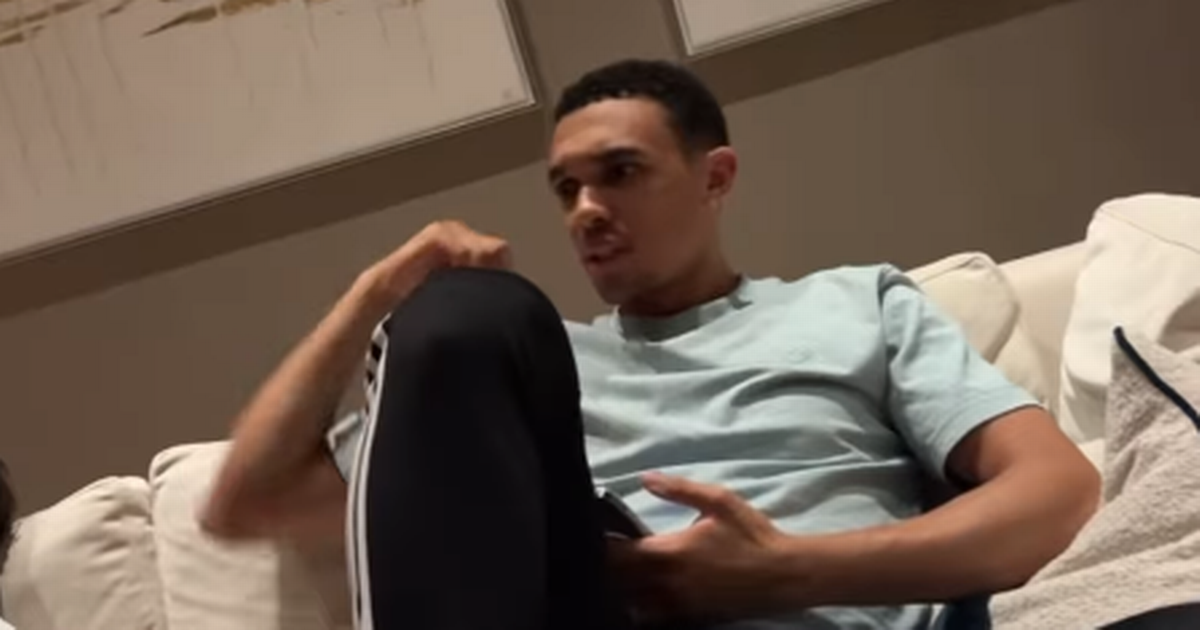 Mo Salah et Alexander-Arnold - spéculations sur l-avenir à Liverpool