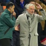 Mourinho s-en prend à un coach après un derby perdu en Turquie