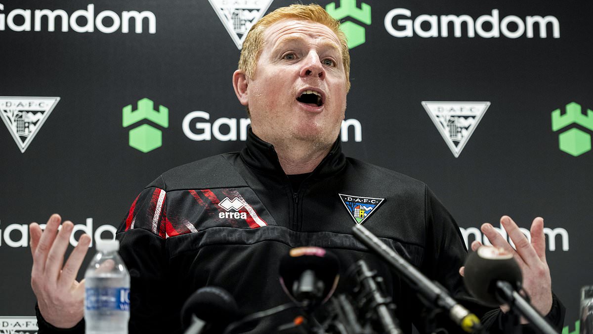 Neil Lennon envisage un avenir à long terme avec Dunfermline