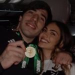 Newcastle célèbre sa victoire en Coupe avec Alan Shearer