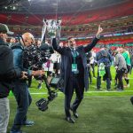 Newcastle remporte son premier titre en 55 ans - entre joie et controverse