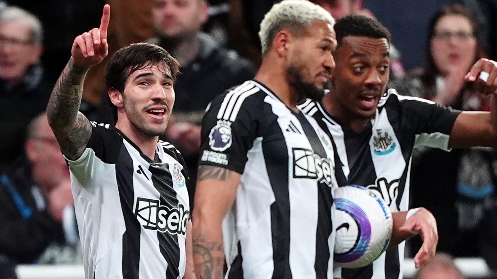 Newcastle s-impose 2-1 contre Brentford grâce à Tonali