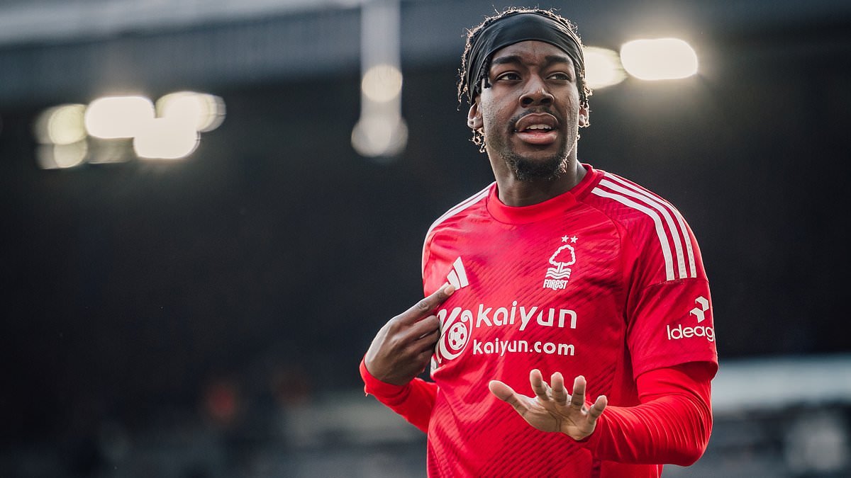 Nottingham Forest s-impose 4-2 contre Ipswich grâce à Elanga