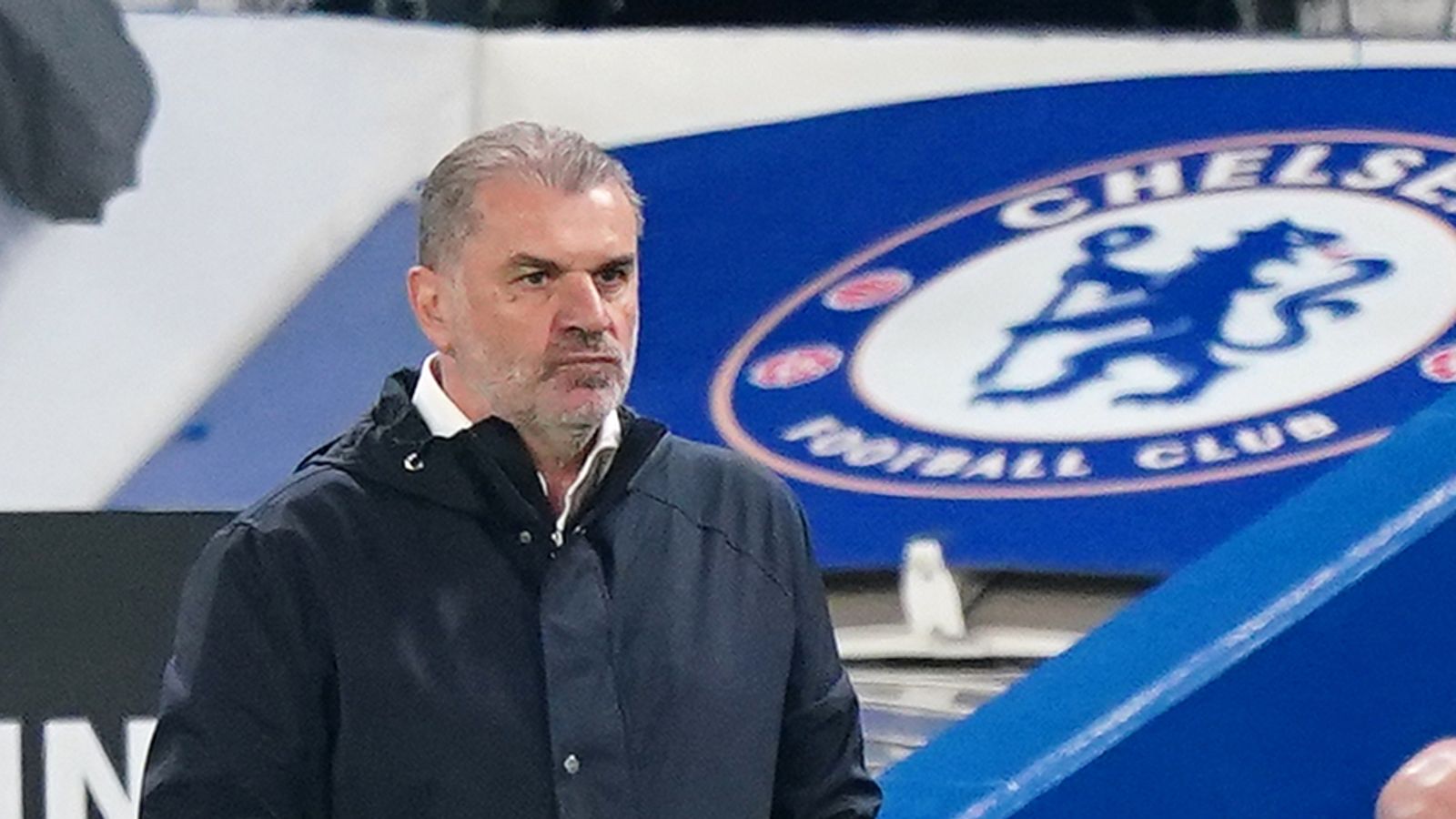 Postecoglou dément avoir mal interprété les sifflets des fans