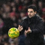 Pourquoi les entraîneurs doivent pouvoir parler des ballons de football