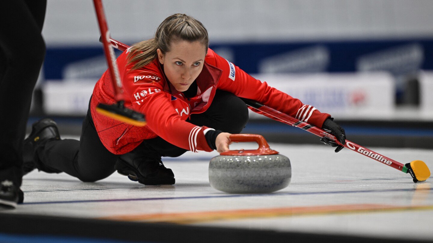 Rachel Homan égale le record de Sandra Schmirler au curling