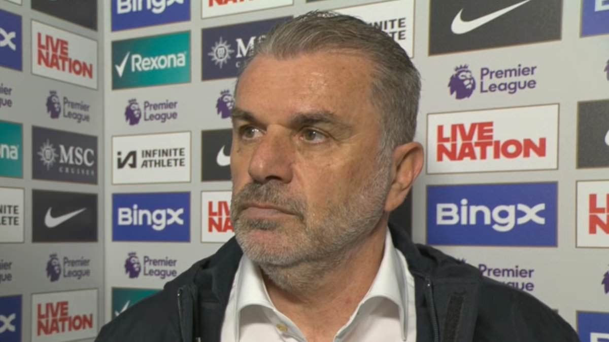 Réactions des fans de Tottenham sur le geste d-Ange Postecoglou