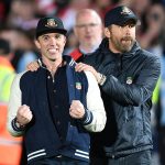 Ryan Reynolds critiqué pour un vol court pour Wrexham