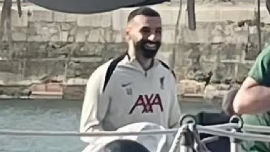 Salah filmé avec une équipe de médias - avenir incertain à Liverpool
