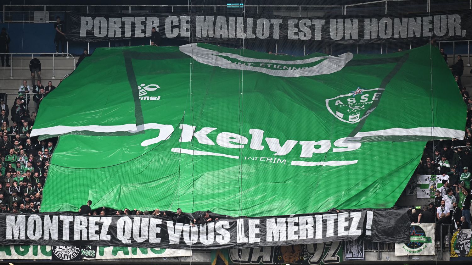 Soutien massif aux ultras de l-ASSE à Saint-Étienne