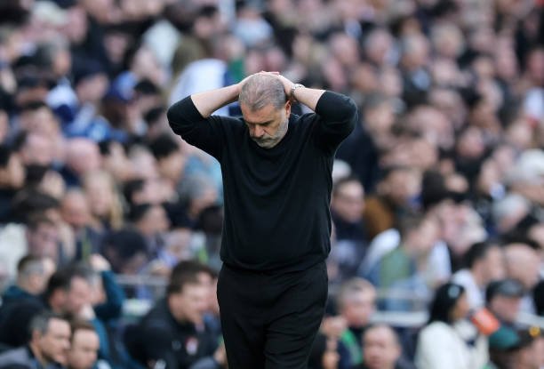 Tottenham vise l-international suédois Roony Bardghji