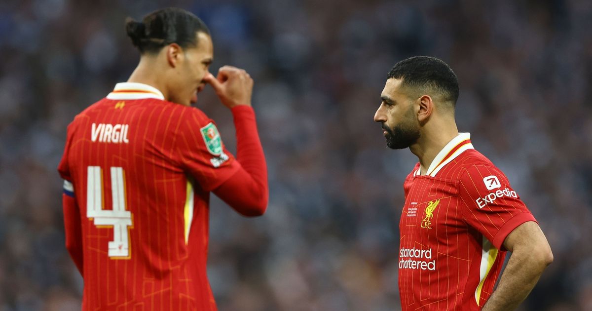 Van Dijk et Salah veulent rester à Liverpool malgré des incertitudes
